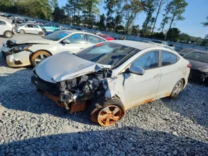 Hyundai Elantra 1.8L 4 2015