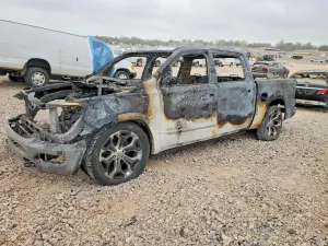 RAM 1500 5.7L 8 2019