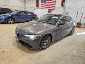 Alfa Romeo Giulia 2.0L 4 2017