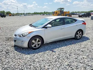 Hyundai Elantra 1.8L 4 2013