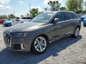 Audi Q7 2.0L 4 2023