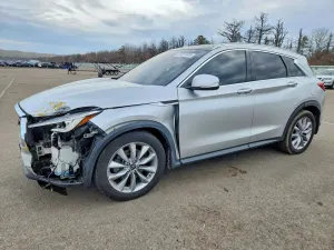 Infiniti QX50 2.0L 4 2021