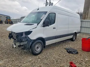 Mercedes-Benz Sprinter 2.0L 4 2024