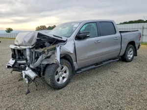 RAM 1500 5.7L 8 2019