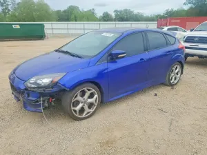Ford Focus 2.0L 4 2013