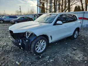BMW X5 3.0L 6 2021