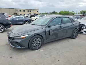 Hyundai Elantra 2.0L 4 2024