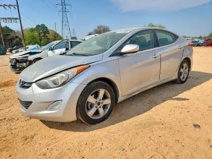 Hyundai Elantra 1.8L 4 2013
