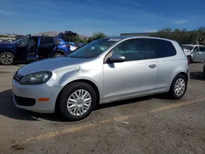 Volkswagen Golf 2.5L 5 2013