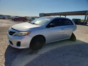 Toyota Corolla 1.8L 4 2013