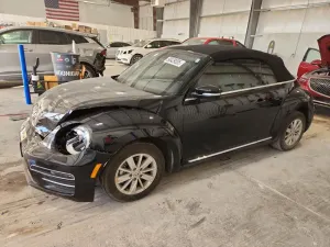 Volkswagen Beetle 2.0L 4 2019