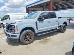 Ford F-250 6.7L 8 2025