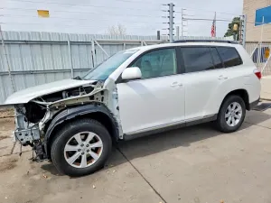 Toyota Highlander 3.5L 6 2013