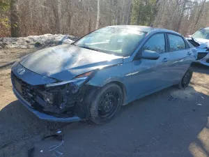 Hyundai Elantra 2.0L 4 2022