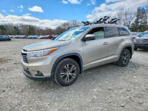 Toyota Highlander 3.5L 6 2016