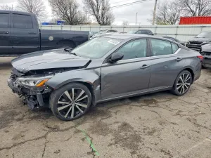 Nissan Altima 2.5L 4 2021