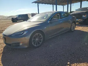Tesla Model S 2016