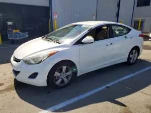 Hyundai Elantra 1.8L 4 2013