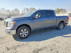 Nissan Titan 5.6L 8 2018