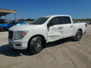 Nissan Titan 5.6L 8 2021
