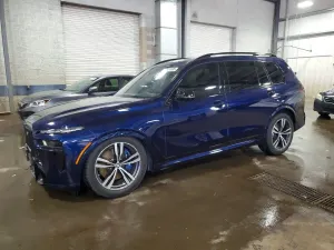 BMW X7 4.4L 8 2025