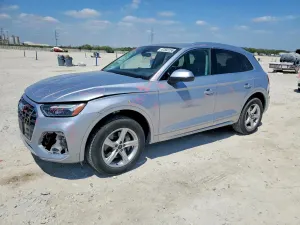 Audi Q5 2.0L 4 2021