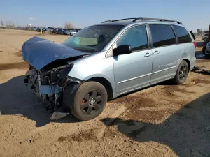 Toyota Sienna 3.3L 6 2004