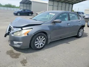 Nissan Altima 2.5L 4 2015