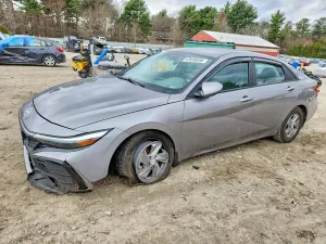 Hyundai Elantra 2.0L 4 2024