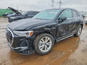 Audi Q3 2.0L 4 2024