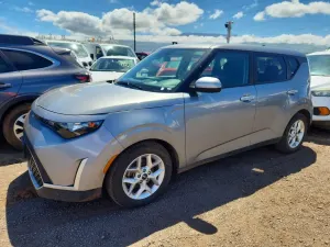 Kia Soul 2.0L 4 2025