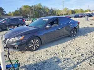 Nissan Altima 2.5L 4 2021