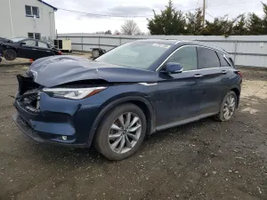 Infiniti QX50 2.0L 4 2021