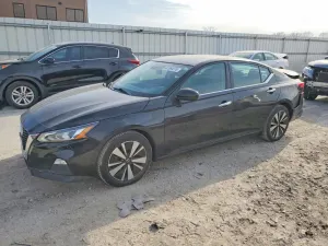 Nissan Altima 2.5L 4 2021