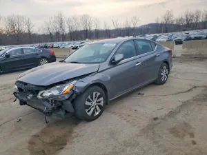 Nissan Altima 2.5L 4 2019