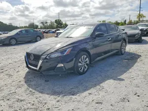 Nissan Altima 2.5L 4 2021