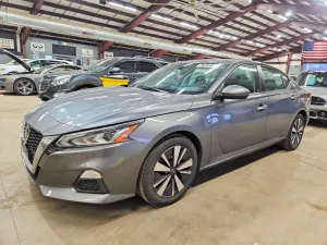 Nissan Altima 2.5L 4 2021