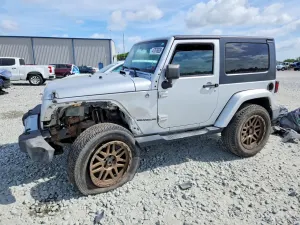 Jeep Wrangler 3.8L 6 2010