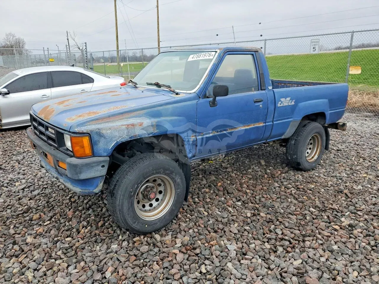 Toyota Hilux 2.4L 4 1986