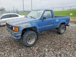 Toyota Hilux 2.4L 4 1986