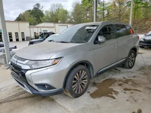 Mitsubishi Outlander 2.4L 4 2020