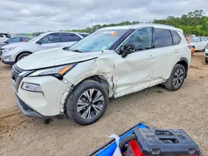 Nissan Rogue 2.5L 4 2021