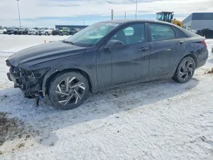 Hyundai Elantra 2.0L 4 2025