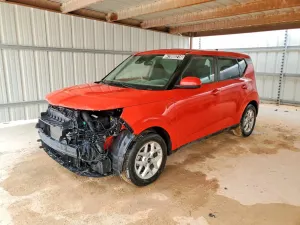 Kia Soul 2.0L 4 2025