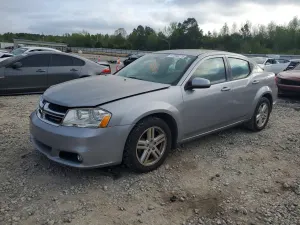 Dodge Avenger 2.4L 4 2013