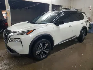 Nissan Rogue 2.5L 4 2021
