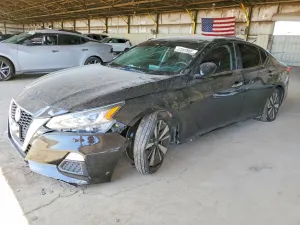 Nissan Altima 2.5L 4 2021