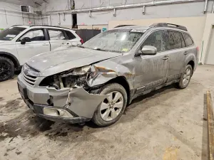 Subaru Outback 2.5L 4 2011