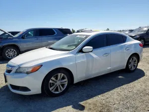 Acura ILX 2.0L 4 2013