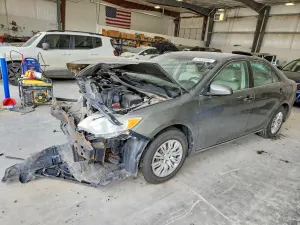 Toyota Camry 2.5L 4 2014
